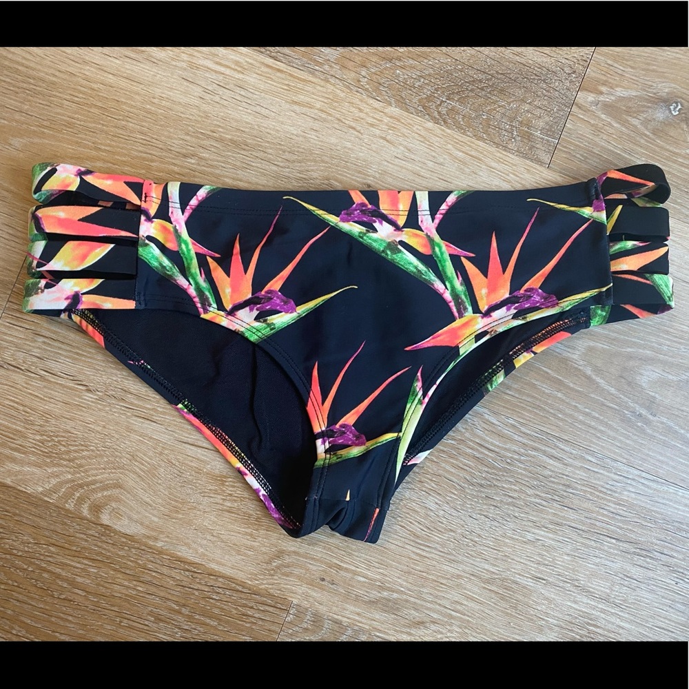 Eidon bikini bottoms